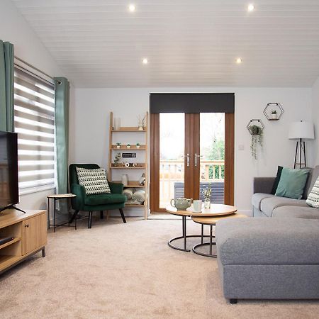 3 Bedroom Lodge With Hot Tub York Buitenkant foto